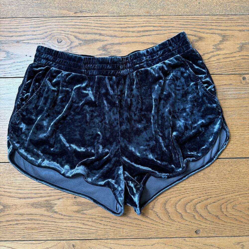 H&M Divided Crush Velvet Shorts SZ L Gray Charcoal Gym Retro Style Club Dance